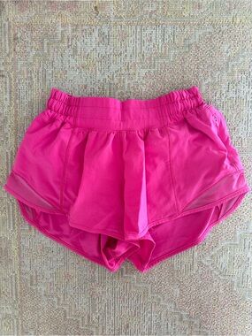 Lululemon Hotty Hot shorts 2.5” in Sonic Pink